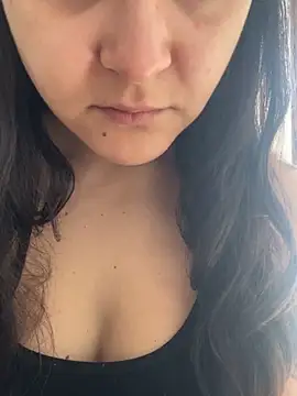 Snapshot of rooobro chatting on February 6, 8:54 am rooobro online show from February 6, 8:54 am