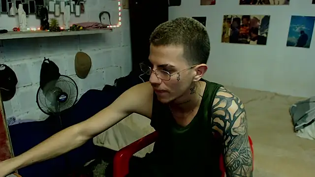 paul-mendezx online show from March 20, 11:28 pm