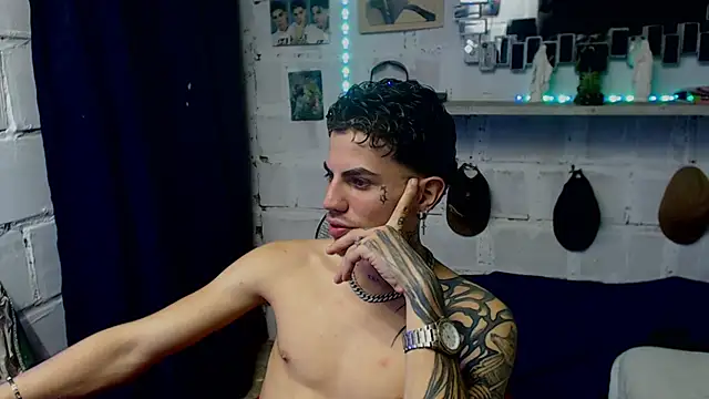 paul-mendezx online show from February 9, 9:13 pm