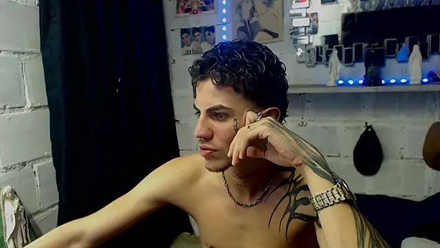 paul-mendezx online show from February 10, 9:03 pm