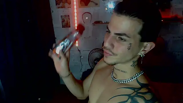 paul-mendezx online show from February 7, 6:16 pm