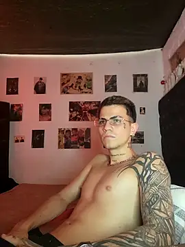 paul-mendezx online show from April 18, 7:07 pm