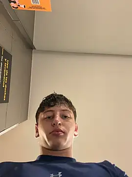 Snapshot of ARON_LUXX chatting on June 14, 4:41 pm ARON LUXX online show from June 14, 4:41 pm