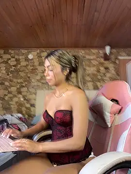 Snapshot of khaimi_ chatting on February 12, 7:35 pm khaimi online show from February 12, 7:35 pm