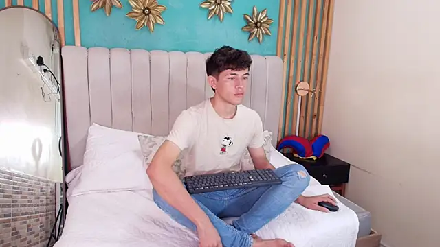 Christian Foxx online show from March 22, 2:29 pm