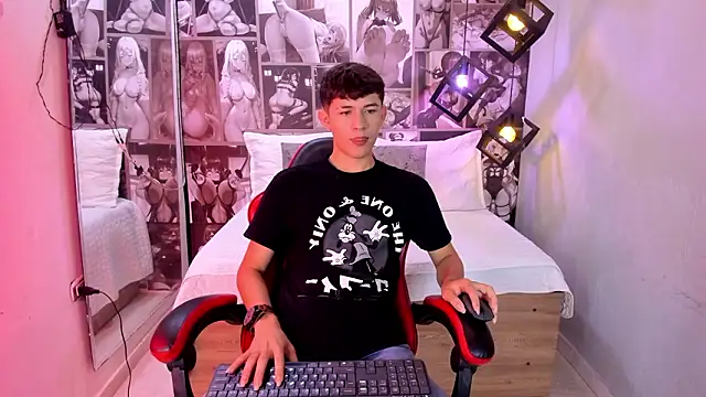 Christian Foxx online show from March 18, 6:31 pm