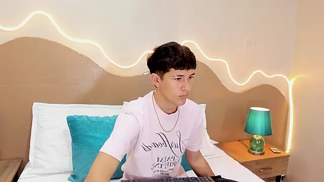 Christian Foxx online show from March 24, 1:44 pm