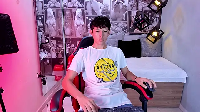 Christian Foxx online show from April 14, 1:27 pm