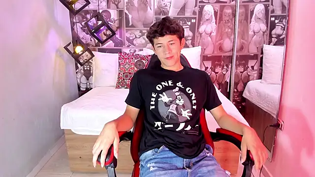 Snapshot of Christian_Foxx chatting on February 25, 1:33 pm Christian Foxx online show from February 25, 1:33 pm