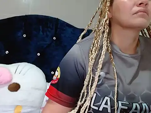 sendy VeryDirty online show from February 17, 1:14 am