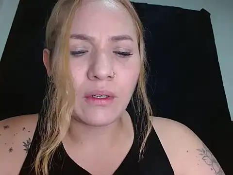 sendy VeryDirty online show from April 2, 11:44 pm