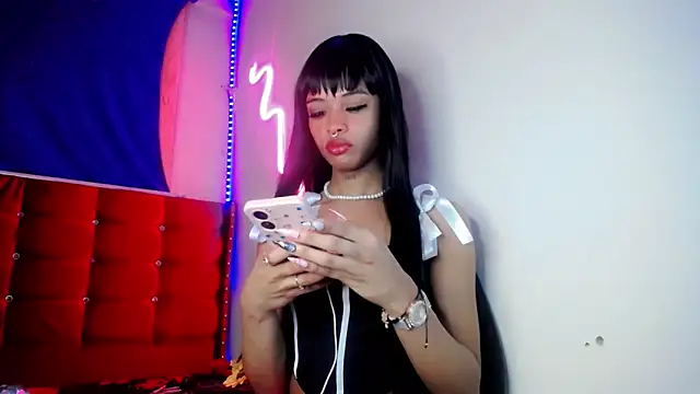 DahliaGill online show from April 7, 11:17 pm