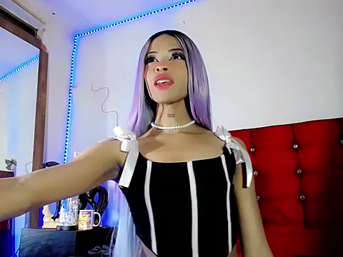 DahliaGill online show from March 11, 12:04 am