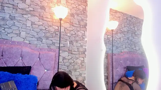 lala purple online show from March 13, 7:30 pm