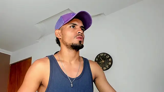 Snapshot of neyder_sanz chatting on February 20, 12:51 pm neyder sanz online show from February 20, 12:51 pm