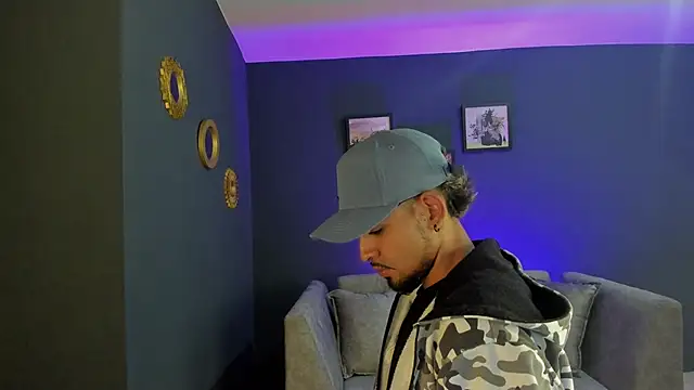 Snapshot of neyder_sanz chatting on February 24, 12:39 pm neyder sanz online show from February 24, 12:39 pm