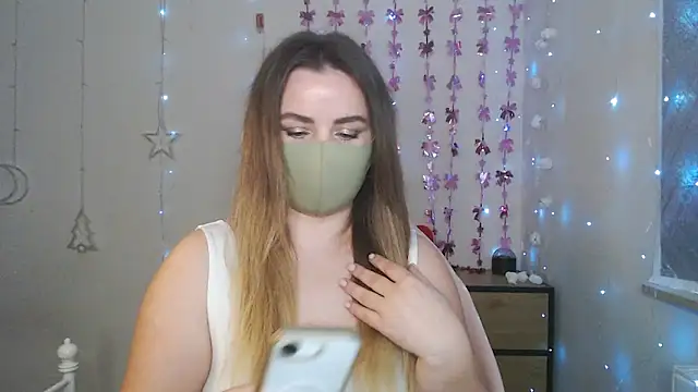 Avelina1 online show from April 2, 9:16 am