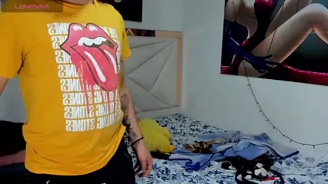 ale-noah online show from February 22, 4:26 am