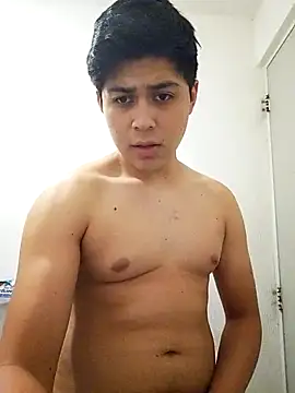 dark0p12 online show from February 21, 7:10 am