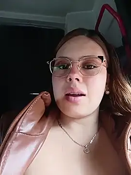 Snapshot of Rouse_24_ chatting on February 16, 4:49 pm Rouse 24 online show from February 16, 4:49 pm