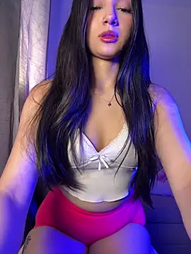 Chinicr18 online show from April 25, 10:18 pm