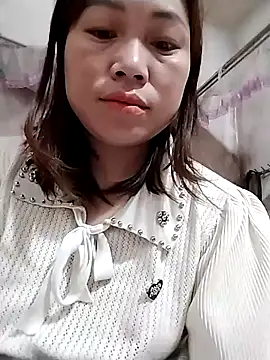 Snapshot of cong1122 chatting on March 1, 12:43 am cong1122 online show from March 1, 12:43 am