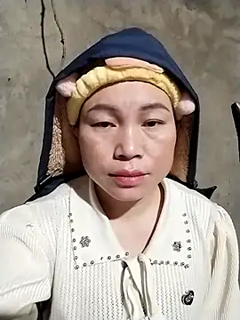 Snapshot of cong1122 chatting on February 17, 9:56 pm cong1122 online show from February 17, 9:56 pm