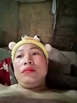 Snapshot of cong1122 chatting on February 22, 3:42 am cong1122 online show from February 22, 3:42 am