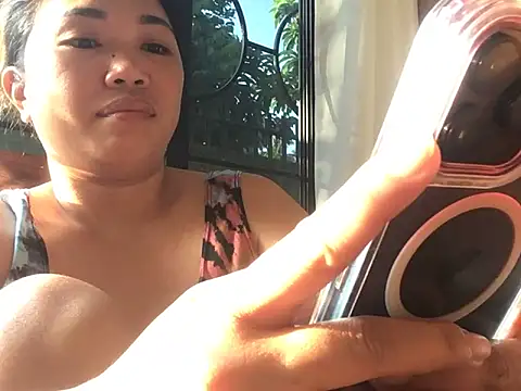 lady candy85 online show from April 14, 10:26 pm