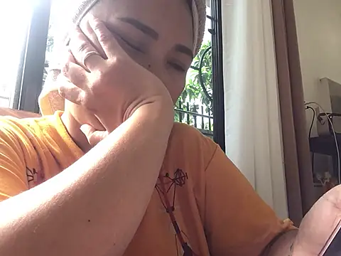 lady candy85 online show from April 9, 2:13 am