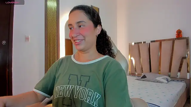 Snapshot of NoaMalak7 chatting on March 1, 8:42 pm NoaMalak7 online show from March 1, 8:42 pm