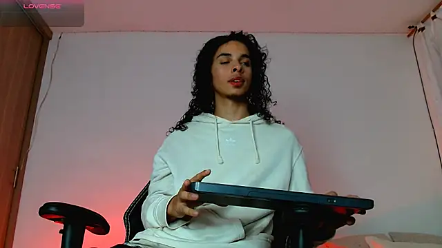 Dann-Winner online show from May 24, 2:33 am