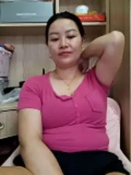 Snapshot of Jennie_dogy chatting on May 31, 1:44 am Jennie dogy online show from May 31, 1:44 am