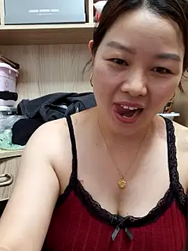 Snapshot of Jennie_dogy chatting on May 15, 2:37 pm Jennie dogy online show from May 15, 2:37 pm