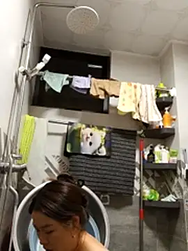 Jennie dogy online show from April 28, 2:32 pm
