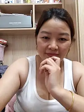 Snapshot of Jennie_dogy chatting on June 8, 1:33 pm Jennie dogy online show from June 8, 1:33 pm