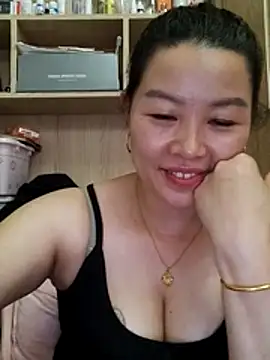 Snapshot of Jennie_dogy chatting on June 8, 1:28 am Jennie dogy online show from June 8, 1:28 am