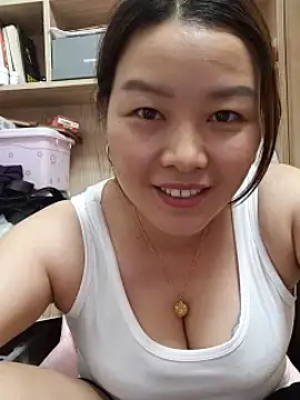 Snapshot of Jennie_dogy chatting on June 5, 6:52 am Jennie dogy online show from June 5, 6:52 am