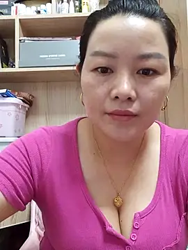 Snapshot of Jennie_dogy chatting on May 24, 1:27 am Jennie dogy online show from May 24, 1:27 am