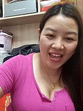 Snapshot of Jennie_dogy chatting on May 15, 2:31 am Jennie dogy online show from May 15, 2:31 am