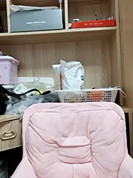 Jennie dogy online show from July 18, 1:41 pm