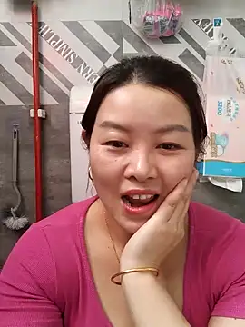 Snapshot of Jennie_dogy chatting on May 25, 1:38 am Jennie dogy online show from May 25, 1:38 am