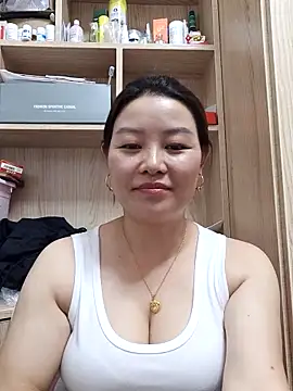 Snapshot of Jennie_dogy chatting on June 9, 1:39 am Jennie dogy online show from June 9, 1:39 am