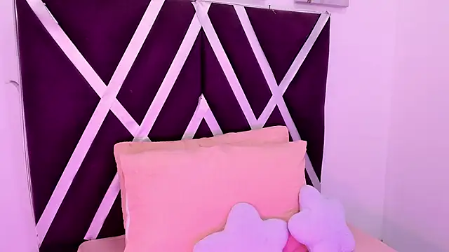 Snapshot of ninameduxx chatting on July 11, 4:46 am ninameduxx online show from July 11, 4:46 am