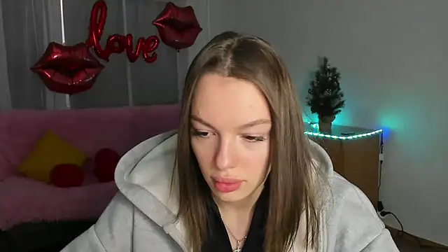 CandyGyrl online show from February 18, 1:25 am