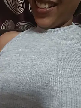Snapshot of komalsharma99 chatting on June 7, 8:14 pm komalsharma99 online show from June 7, 8:14 pm