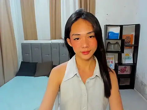 Snapshot of BigCockKiara chatting on March 2, 7:15 am BigCockKiara online show from March 2, 7:15 am