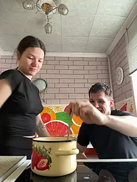 Snapshot of chilhorny chatting on February 10, 4:44 am chilhorny online show from February 10, 4:44 am