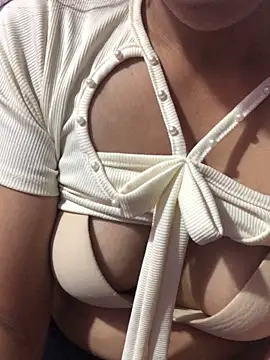 Cheng baby online show from March 5, 12:07 am