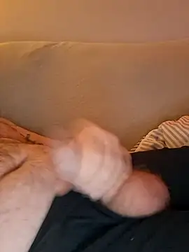 Snapshot of ldhurstII chatting on March 1, 6:52 pm ldhurstII online show from March 1, 6:52 pm